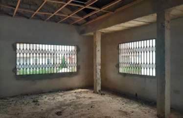 7 Bedroom Uncompleted Mansion