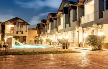 Luxurious 3 Bedroom Townhouse