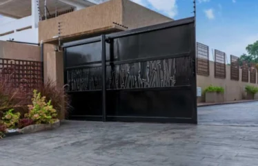 Luxurious 3 Bedroom Townhouse