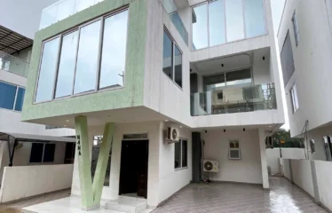 3 Bedroom Townhouses with Boys Quarters